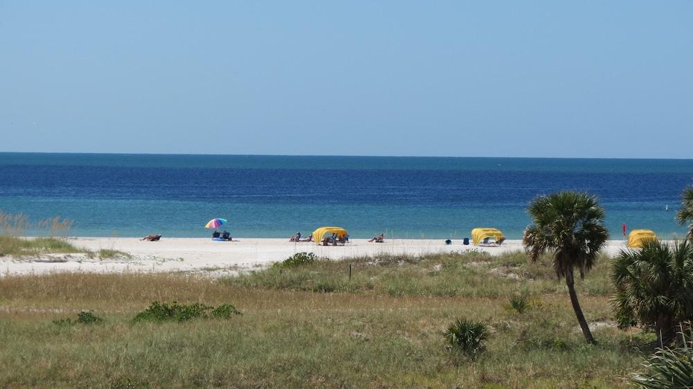 Beachside Resort Motel Сант Пит Бич Экстерьер фото