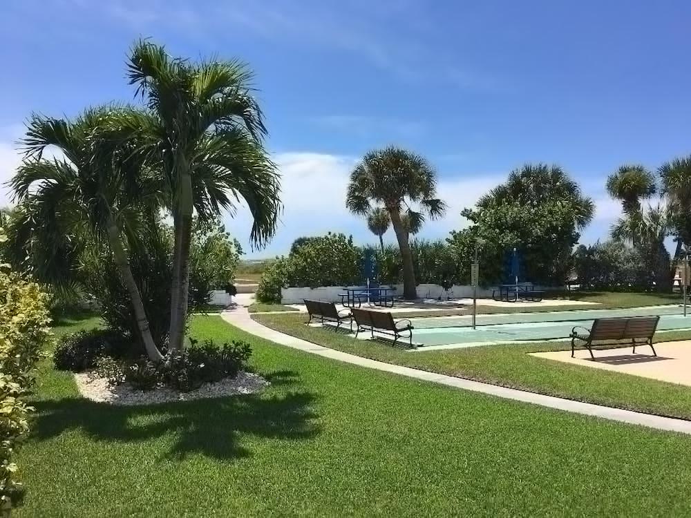 Beachside Resort Motel Сант Пит Бич Экстерьер фото