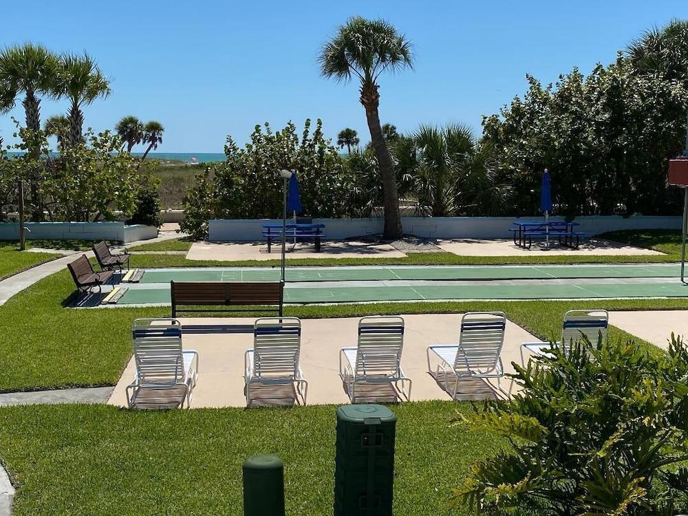 Beachside Resort Motel Сант Пит Бич Экстерьер фото