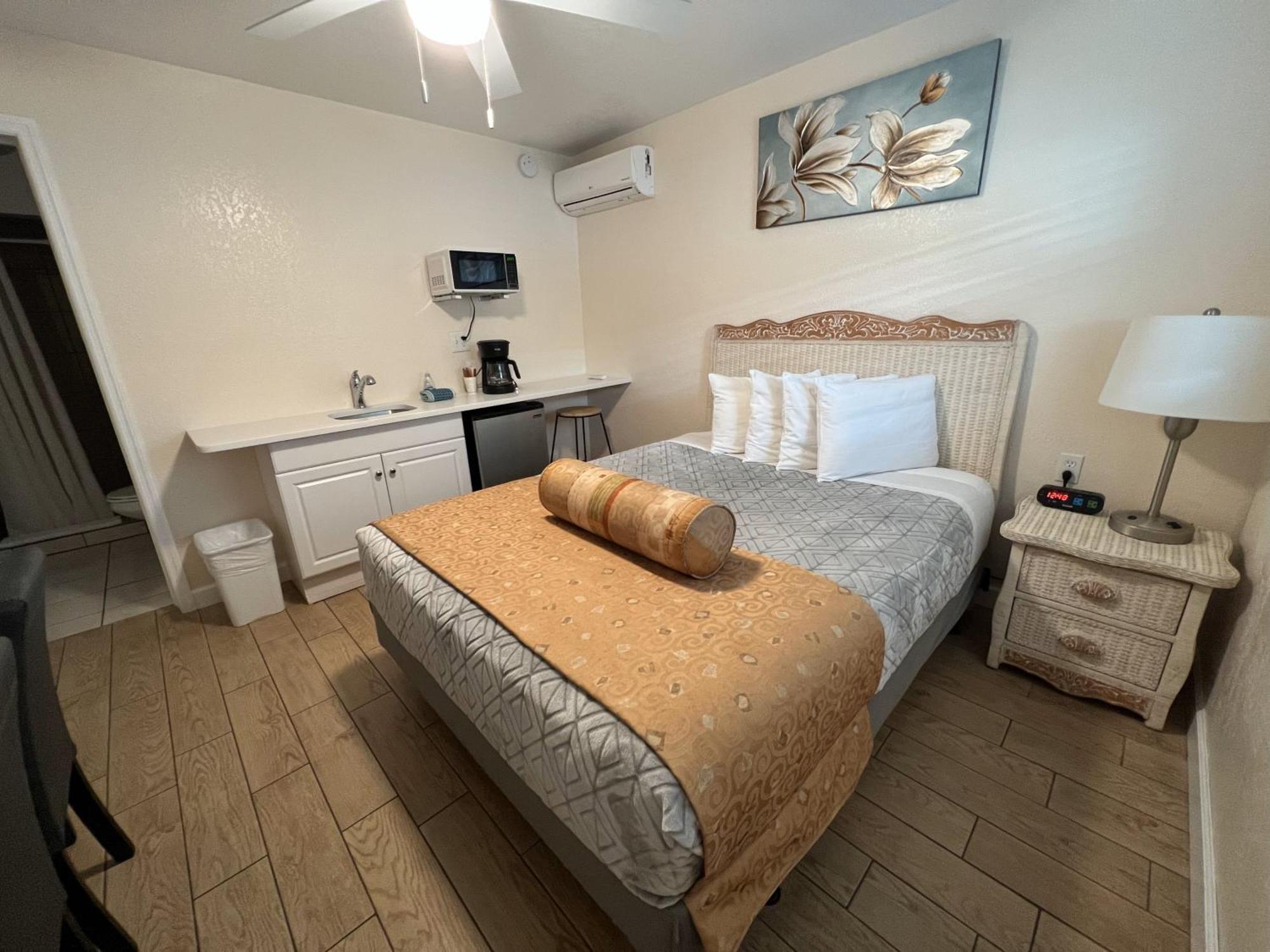 Beachside Resort Motel Сант Пит Бич Номер фото